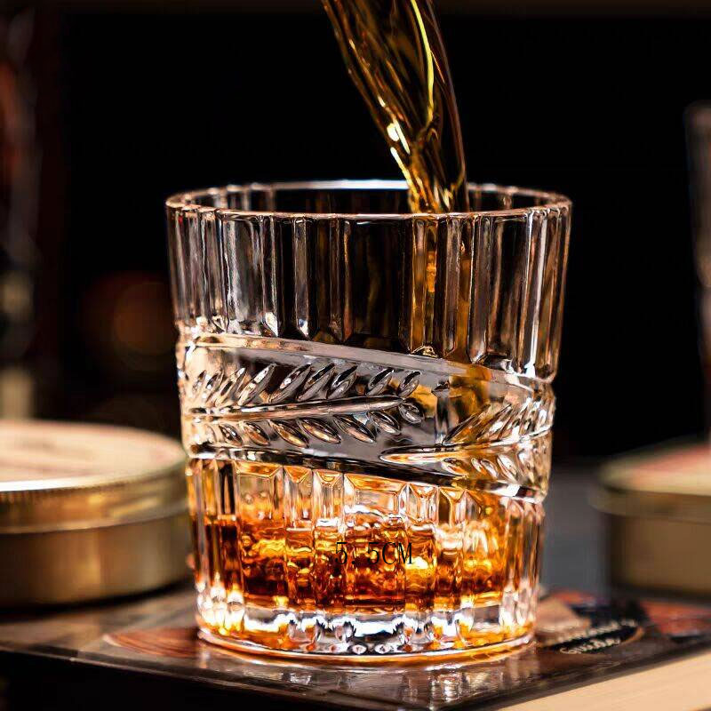 Verre à whisky en relief, haut - Wine Beer Spirit avis et prix